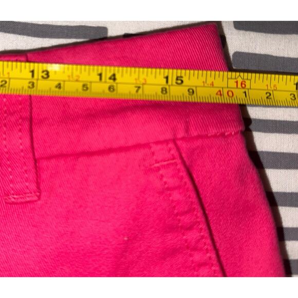 J Crew 7”Classic Chino Shorts in Radiant Fuchsia Size 4 - Picture 10 of 11